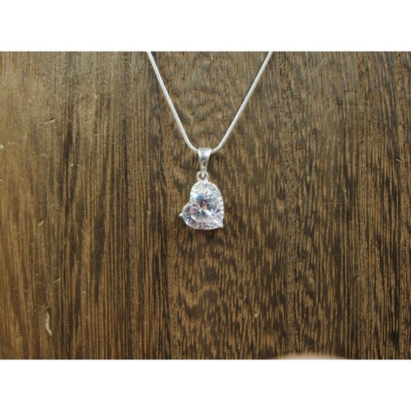 18" Sterling Silver Simple Cubic Zirconia Heart Pendant Necklace Vintage Minimal - Picture 1 of 7